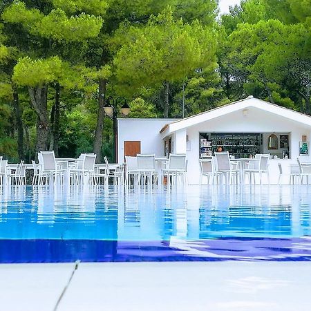 Hotel Portonuovo Вьесте Экстерьер фото