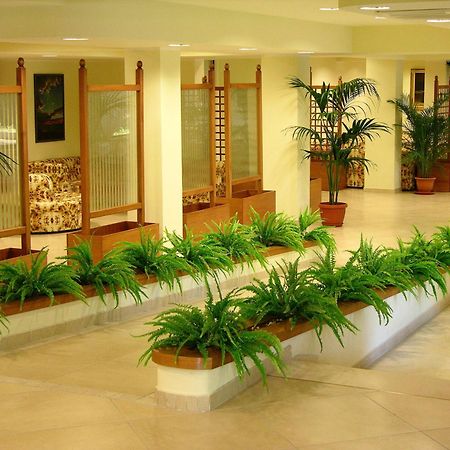Hotel Portonuovo Вьесте Экстерьер фото