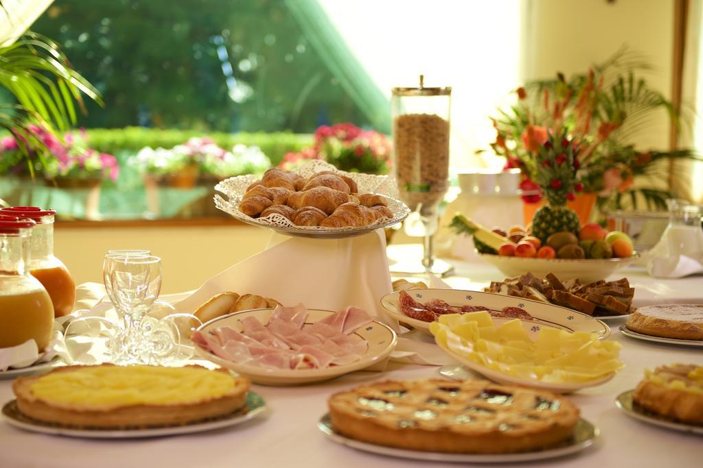 Hotel Portonuovo Вьесте Номер фото