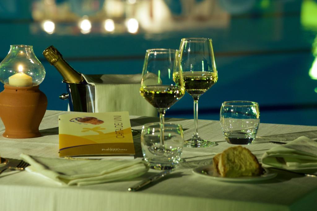 Hotel Portonuovo Вьесте Номер фото